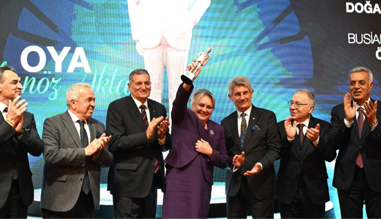 Our Chairman  Oya Coşkunöz Aktaş received the BUSIAD Doğan Ersöz Award!